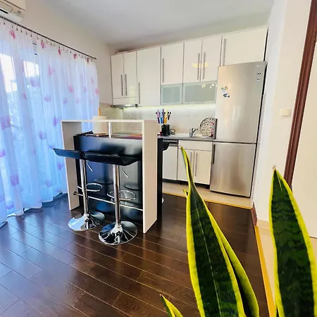 Adria Makarska * Veliko Brdo (Makarska)